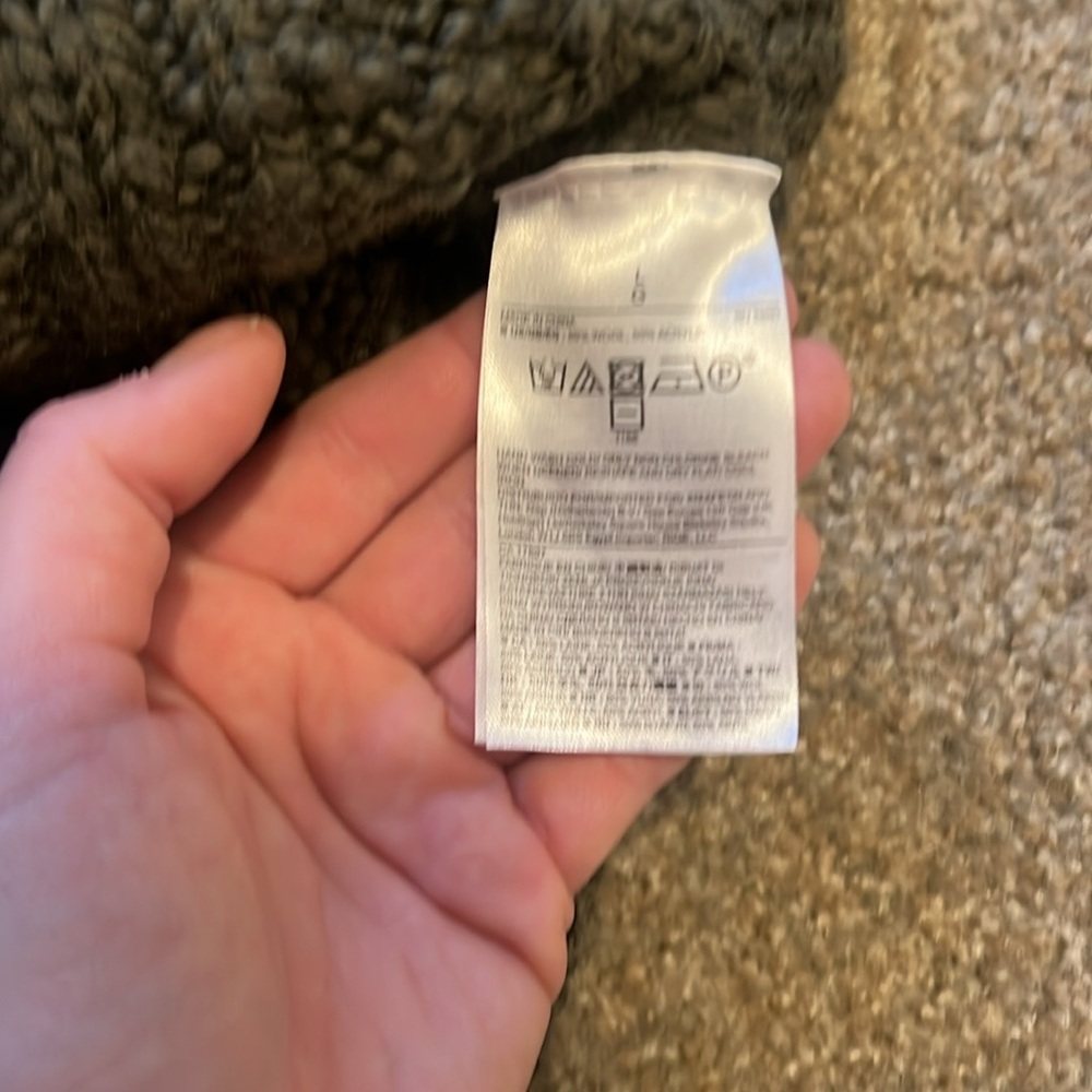 Banana Republic Cable Knit Green‎ Sweater in Large - Picture 7 of 11